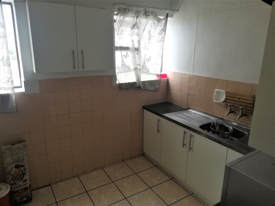 1 Bedroom Property for Sale in Churchill Estate Western Cape